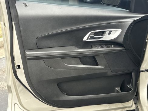 Used 2016 Chevrolet Equinox LS image 11