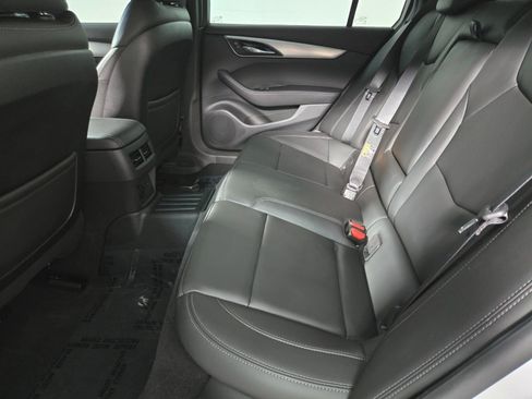 Used 2024 Cadillac CT5 Luxury RWD image 5