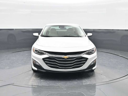 Used 2024 Chevrolet Malibu LT image 3