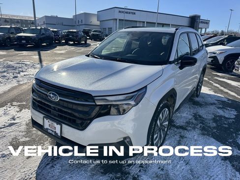 Used 2025 Subaru Forester Touring w/ Popular Package - Touring image 7