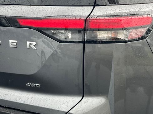 Certified 2025 Nissan Pathfinder S AWD/4WD image 17