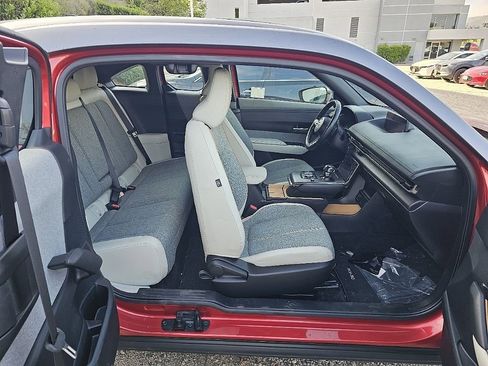 Used 2022 MAZDA MX-30 Electric w/ Premium Plus Pkg image 7