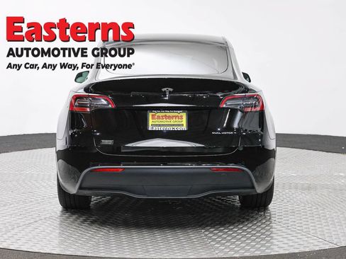 Used 2021 Tesla Model Y Long Range AWD/4WD image 6