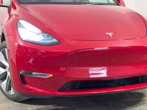 Used 2021 Tesla Model Y Long Range image 39