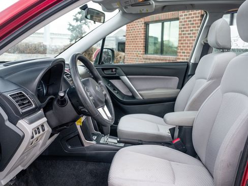 Used 2018 Subaru Forester 2.5i Premium AWD/4WD image 14