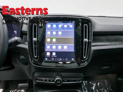 Used 2023 Volvo C40 P8 Recharge Plus w/ Climate Package image 11