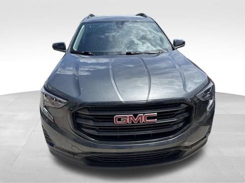 Used 2021 GMC Terrain SLE w/ Driver Convenience Package AWD/4WD image 2
