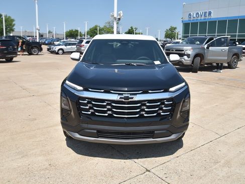 New 2026 Chevrolet Equinox LT w/ Convenience Package II image 2