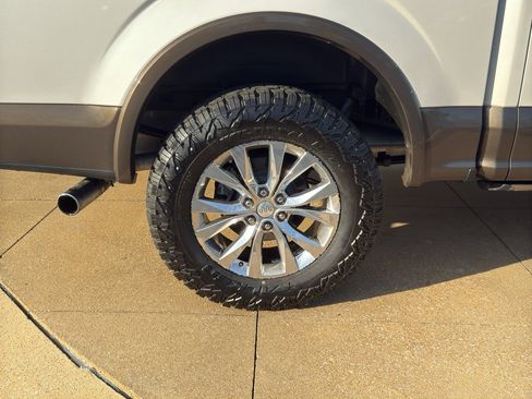 Used 2015 Ford F150 King Ranch w/ Equipment Group 601A Luxury image 6