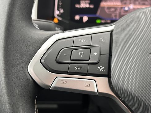 Certified 2023 Volkswagen Atlas SEL image 18