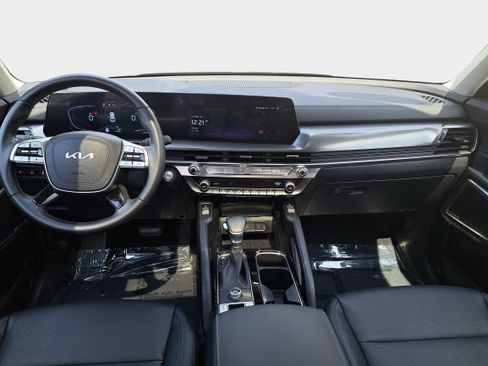 Used 2024 Kia Telluride S w/ S Sunroof Package FWD image 9