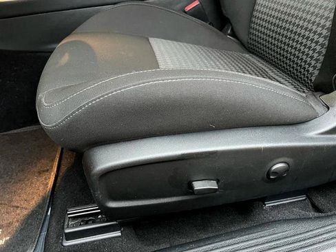 Used 2022 Dodge Challenger GT w/ Blacktop Package image 24