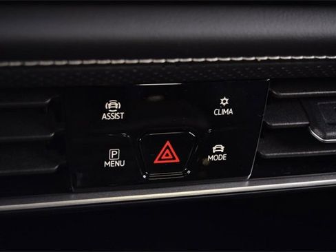 New 2026 Volkswagen Atlas Cross Sport SE image 15