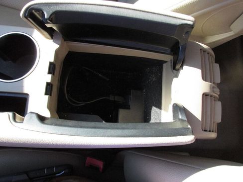 Used 2014 Mercedes-Benz C 300 4MATIC Sedan image 61