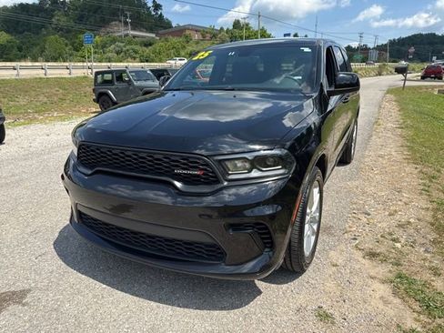 Used 2025 Dodge Durango GT AWD/4WD image 6