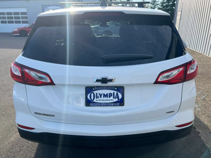 Used 2020 Chevrolet Equinox LS w/ LS Convenience Package AWD/4WD image 13