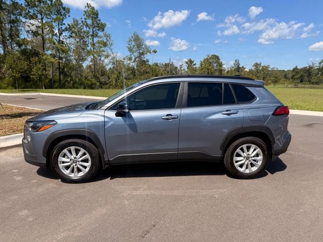 Used 2025 Toyota Corolla Cross LE FWD image 14