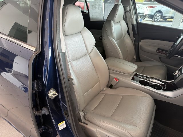 Used 2017 Acura TLX w/ Technology Package FWD image 18