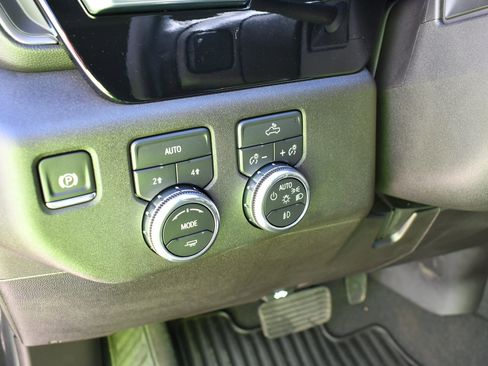 Used 2026 GMC Sierra 1500 Elevation AWD/4WD image 14