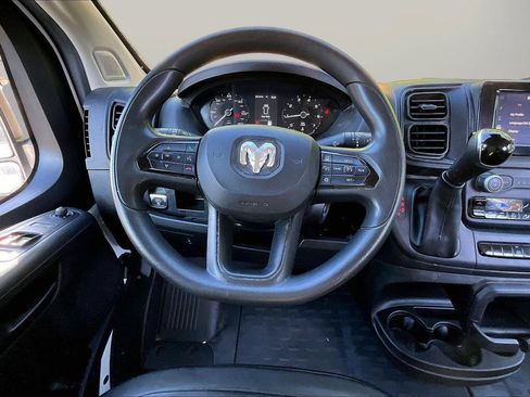 Used 2024 RAM ProMaster 2500 w/ Convenience Group FWD image 11
