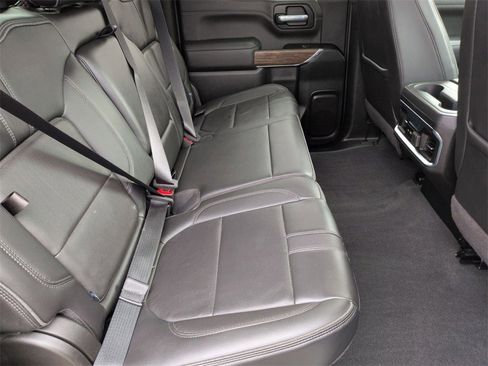 Used 2022 Chevrolet Silverado 1500 High Country w/ Technology Package image 30