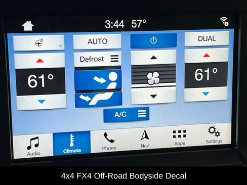 Used 2018 Ford F150 Lariat w/ Equipment Group 502A Luxury AWD/4WD image 22