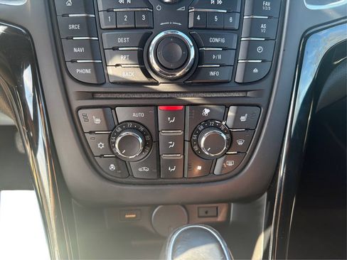 Used 2019 Buick Cascada Premium FWD image 25