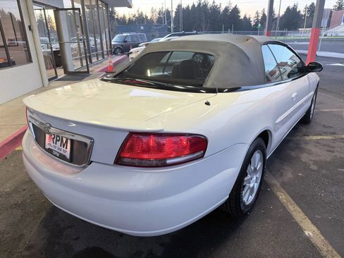 Used 2005 Chrysler Sebring GTC w/ Security Group image 7