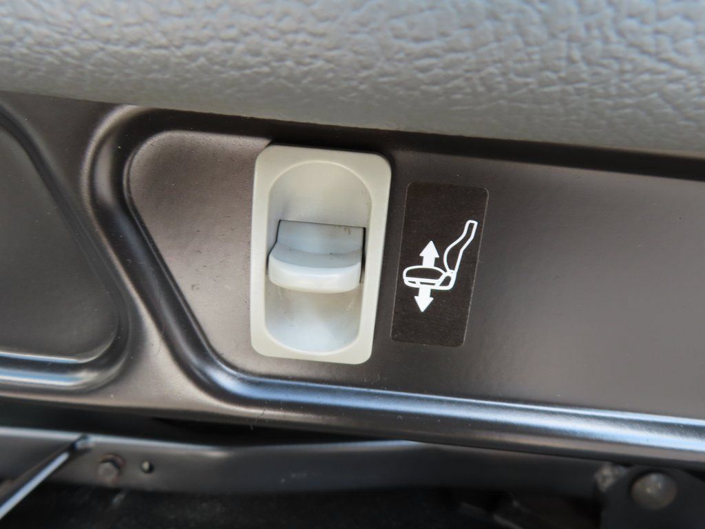 Used 2022 Ford F750 2WD Regular Cab Super Duty image 6