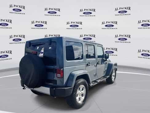 Used 2015 Jeep Wrangler Unlimited Sahara w/ Connectivity Group image 5