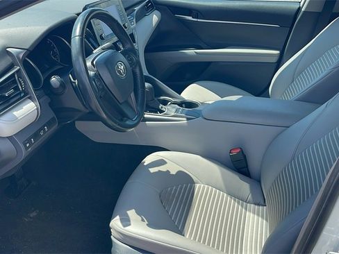 Used 2024 Toyota Camry SE image 26