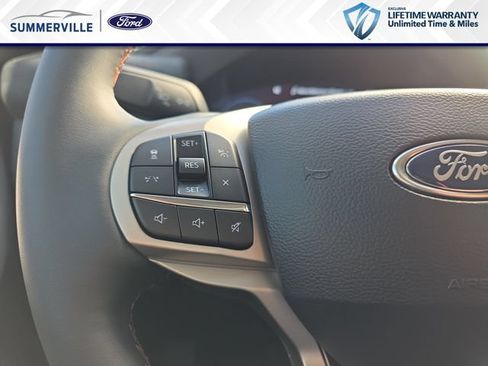 New 2026 Ford Explorer Active RWD image 19