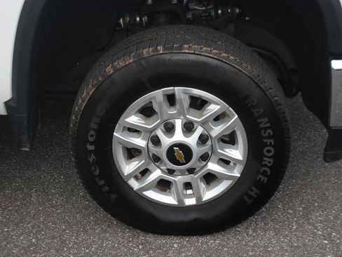 Used 2025 Chevrolet Silverado 2500 LT w/ Convenience Package AWD/4WD image 39