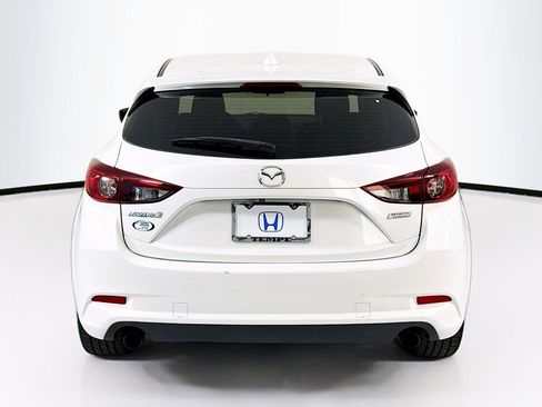 Used 2018 MAZDA MAZDA3 Touring image 6
