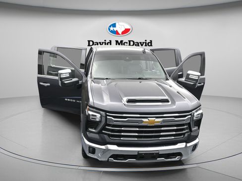 Used 2024 Chevrolet Silverado 2500 LTZ image 44