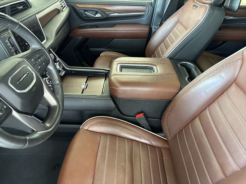 Used 2024 GMC Yukon Denali Ultimate AWD/4WD image 29