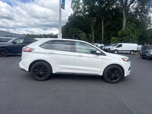 Certified 2024 Ford Edge ST-Line AWD/4WD image 9