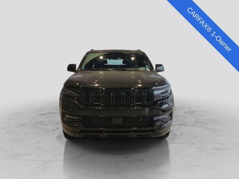 Used 2024 Jeep Wagoneer Series II image 12