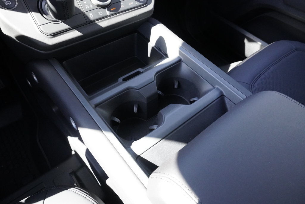 New 2026 Land Rover Defender 110 S AWD/4WD image 14