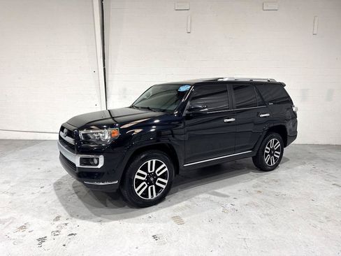 Used 2016 Toyota 4Runner Limited AWD/4WD image 19