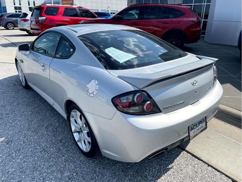 Used 2008 Hyundai Tiburon GT FWD image 2