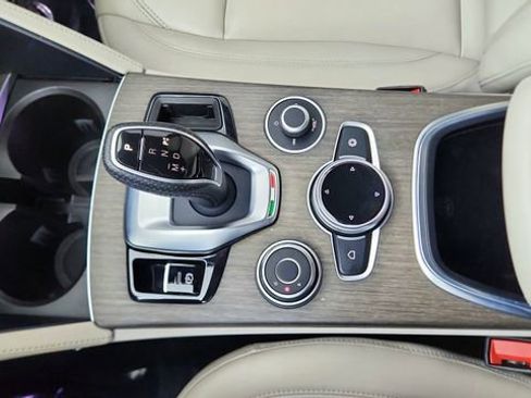 Used 2020 Alfa Romeo Stelvio Ti w/ Nero Edizione image 54