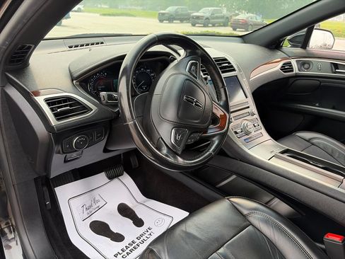 Used 2019 Lincoln MKZ Reserve AWD/4WD image 14