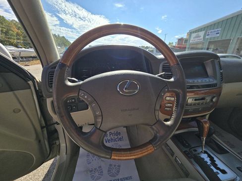 Used 2006 Lexus LX 470 4WD image 21