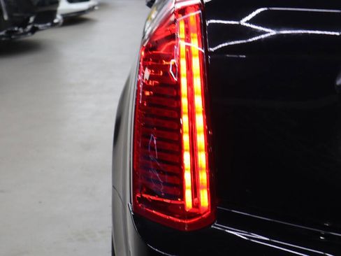 Used 2019 Cadillac CTS V w/ Luxury Package image 17