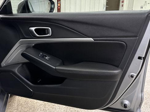 Used 2024 Acura Integra Base image 32