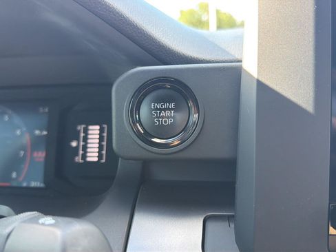 Used 2024 Toyota Tacoma SR5 AWD/4WD image 27