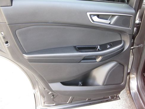 Used 2016 Ford Edge SEL AWD/4WD image 28