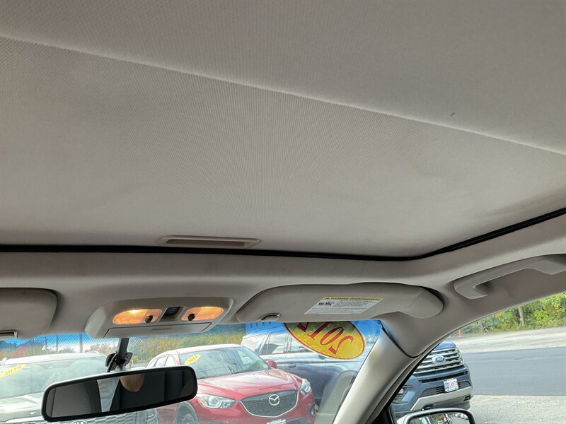 Used 2012 Ford Fusion SE FWD image 15
