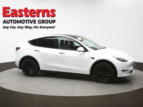 Used 2020 Tesla Model Y Long Range image 44